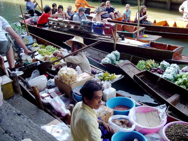 Floating Market Damnoen Saduak