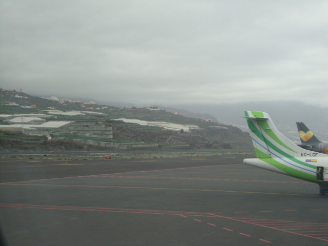 La Palma Flughafen von unserem Flugzeug aus