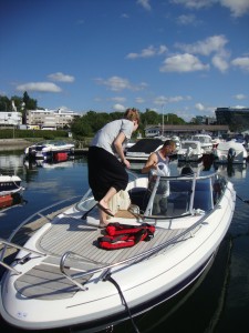 Cris und Franzisca bereiteten das Schiff vor